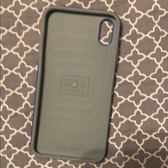 iPhone XS Max Case - Picture 2 of 3